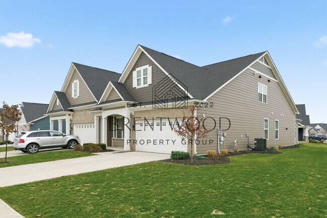 Photo - 3 Bed/3 Bath Home with Sunroom in Miller’s Walk – Noblesville