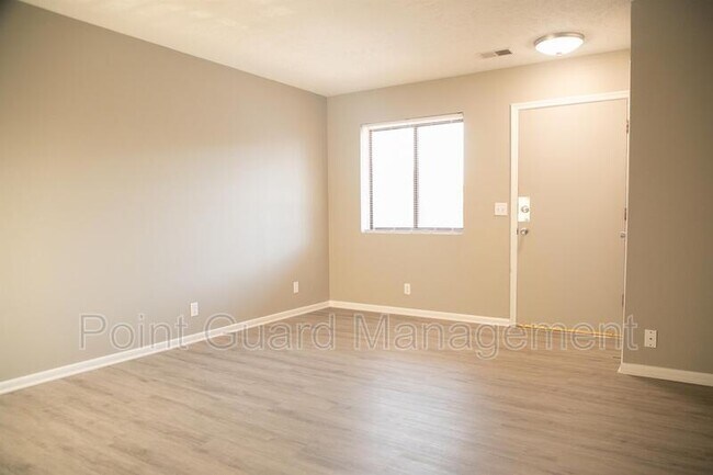 Photo - 4206 Frances St