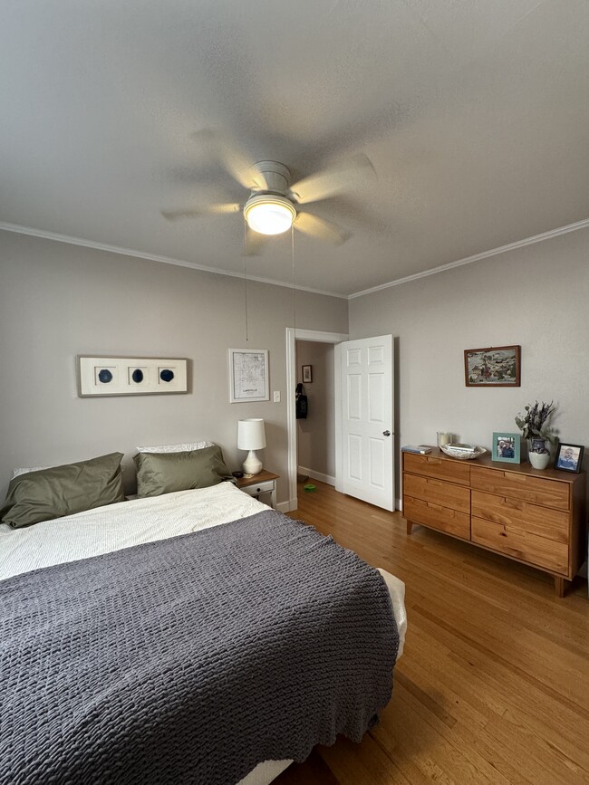 Bedroom - 29 S State St Unit 717 Rental