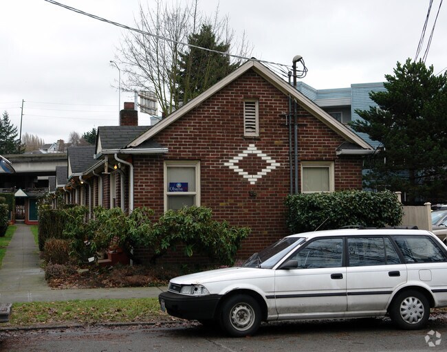 Photo - Ravenna Court