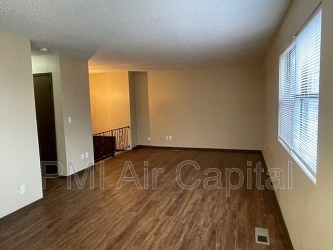 Photo - 1102 E Morris St