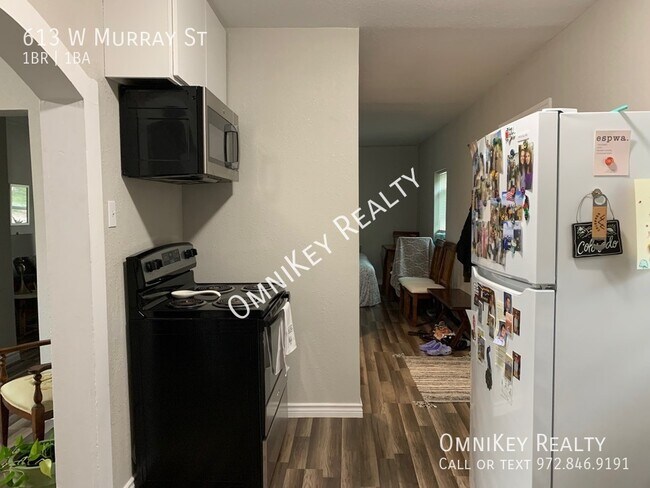 Photo - 613 W Murray St