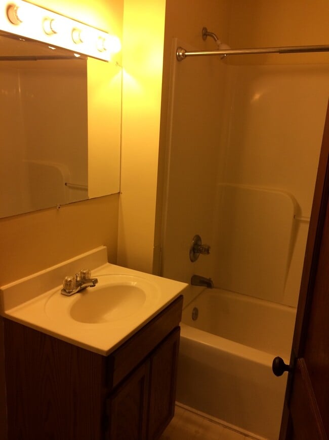 Photo - 213 S Clark St Unit 1