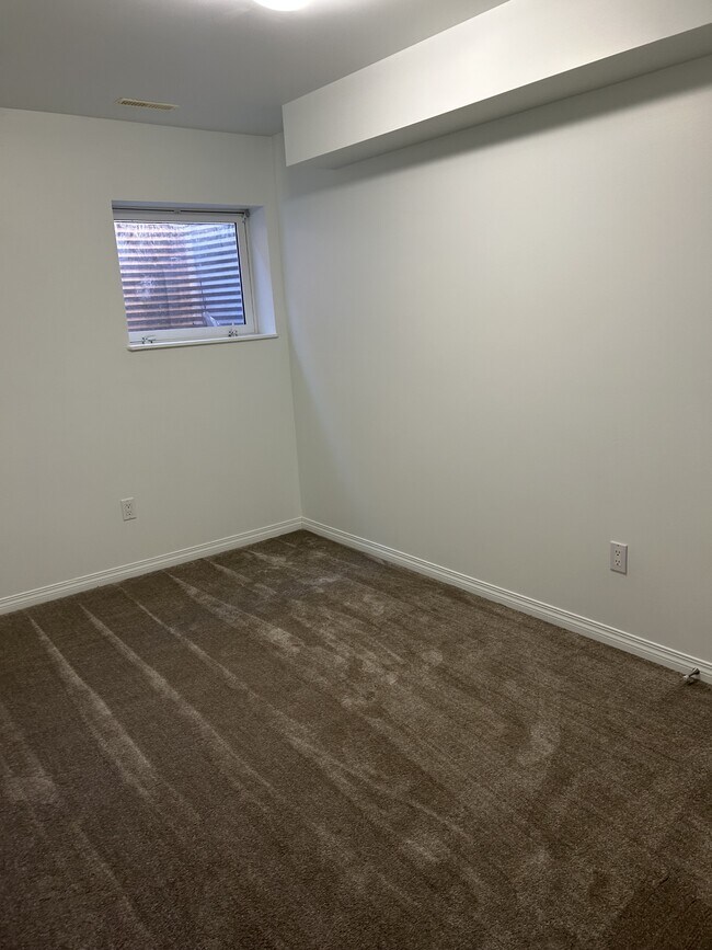 Photo - 12521-12577 77 St NW Unit 12521 - Bsmt