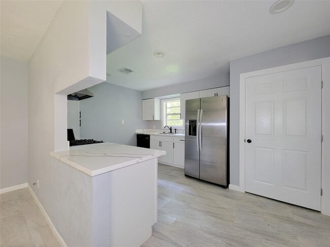 Photo - 5103 Karu Dr