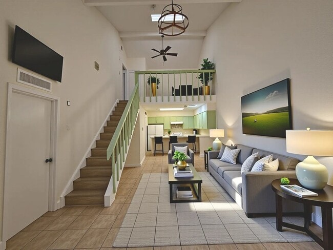 Photo - 13034 Leader St