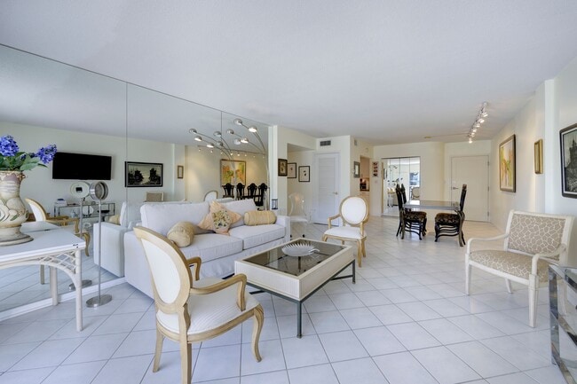 Photo - 170 N Ocean Blvd
