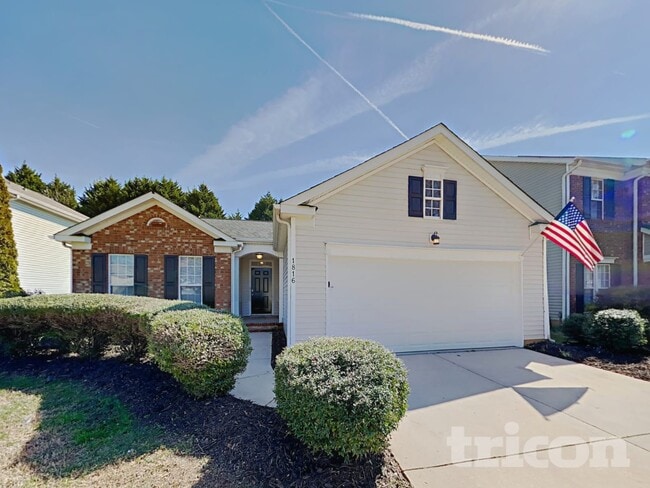 Photo - 1816 Oakdale Green Dr
