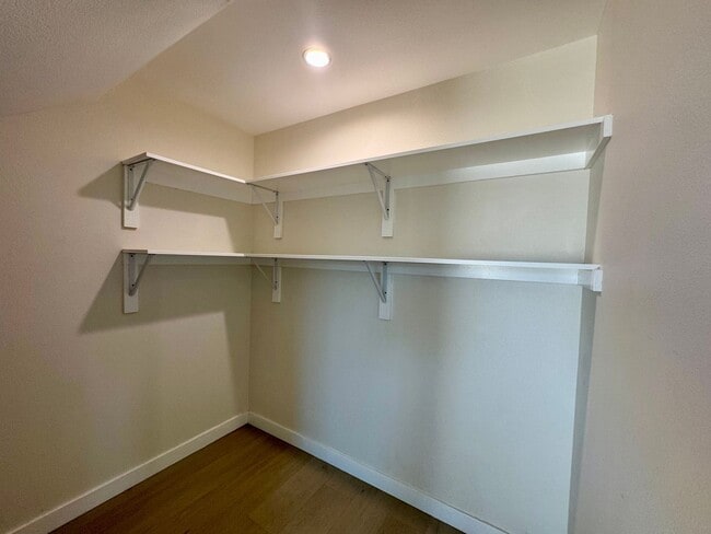 Photo - 147 E 59th St Unit 147