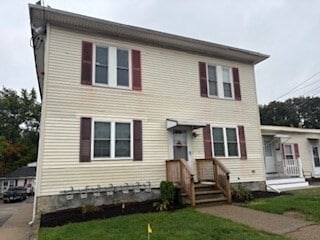 Building Photo - 261 Pulaski Blvd Unit 2-R Rental