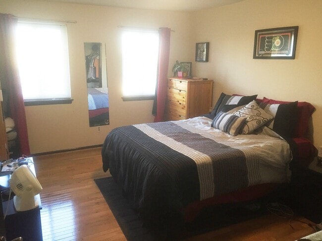 Photo - 2302 Perot St Unit 3