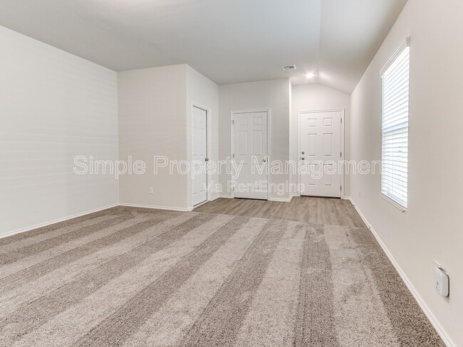 Photo - 11452 SW 12th St