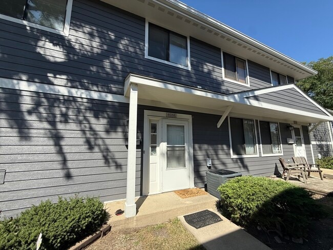 Building Photo - 6258 Gold Cir