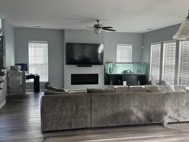 Photo - 27 Hanover Pl