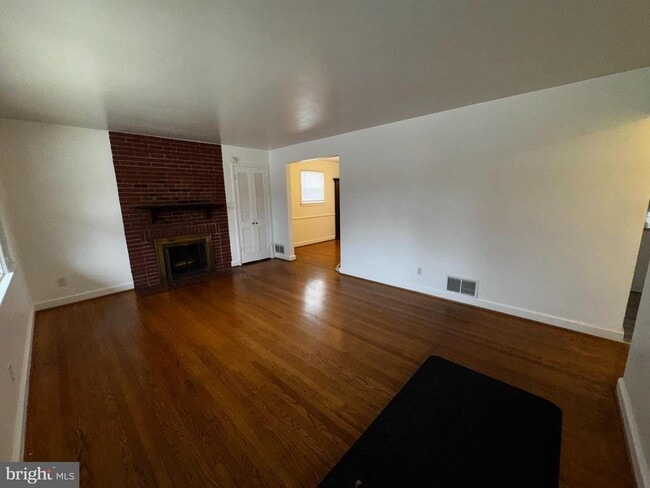 Photo - 10502 Glenhaven Dr