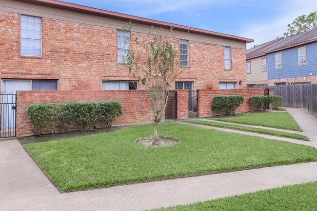 Photo - 14250 Kimberley Ln Unidad c2