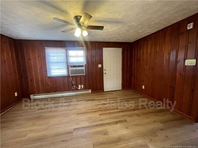 Photo - 1725 Cumberland Dr