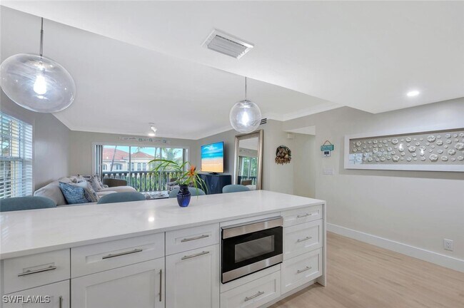 Photo - 666 3rd St S Unit 304