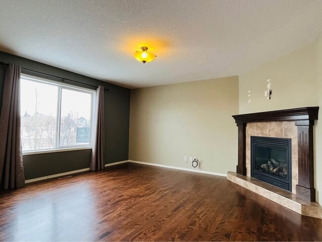 Photo - 1297 Kingsland Rd SE