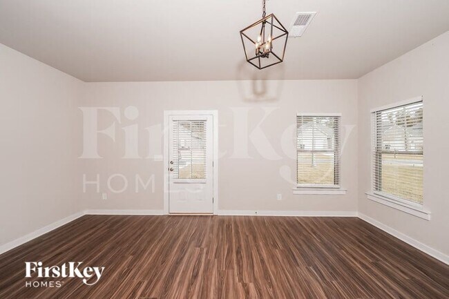 1325 Brookhaven Dr