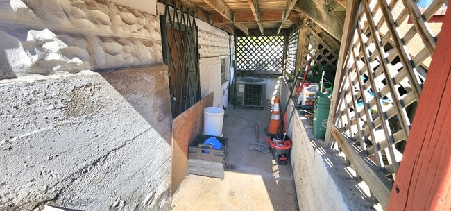 Photo - 4538 S Sawyer Ave