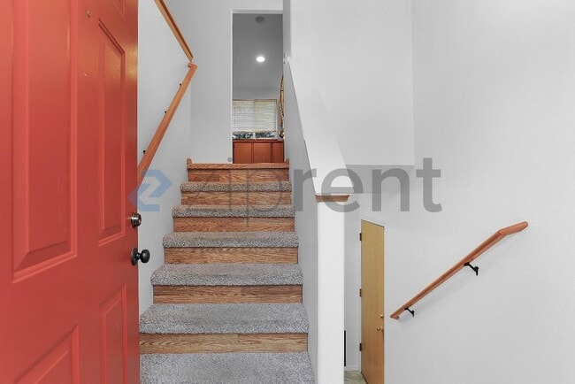 Photo - 1715 Gohr Rd