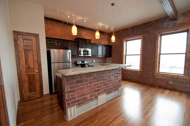 Photo - Union Biscuit Warehouse 107 Unidad UB 107