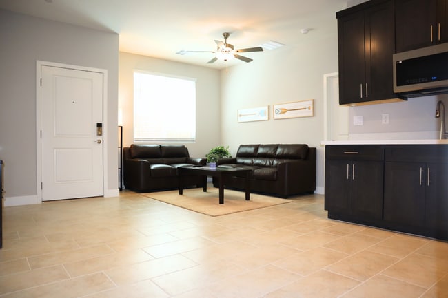 Photo - 1928 Ballard Bay Pl Unidad #2