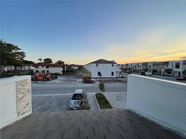 Photo - 813 NE 211th St