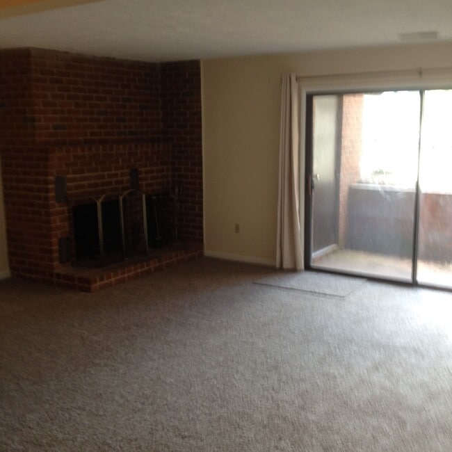 Photo - Great 1BR/1BA Unit in Turtle Creek Unit 4