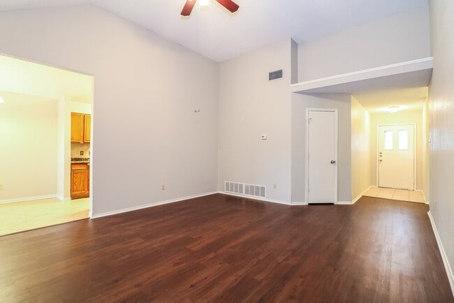 Photo - 641 Ozark Ave