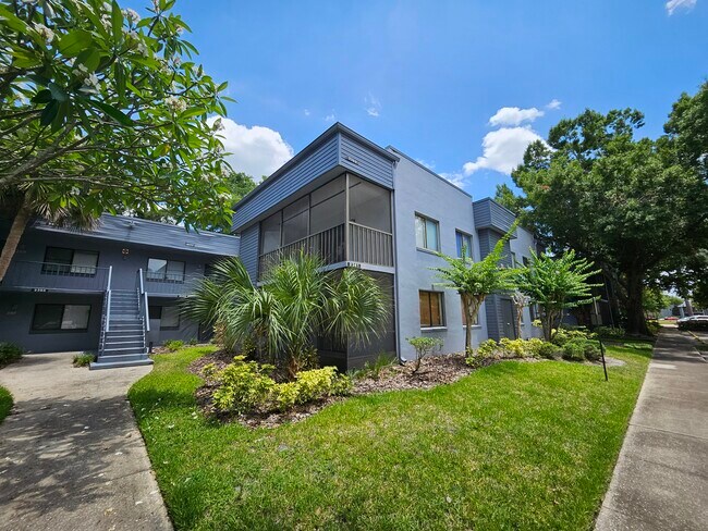 Building Photo - 2389 Oak Park Way Unit -