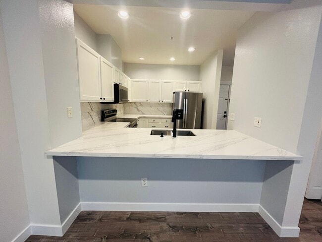 Photo - Sunny and Bright 2 Bedroom 1 Bathroom Cond...