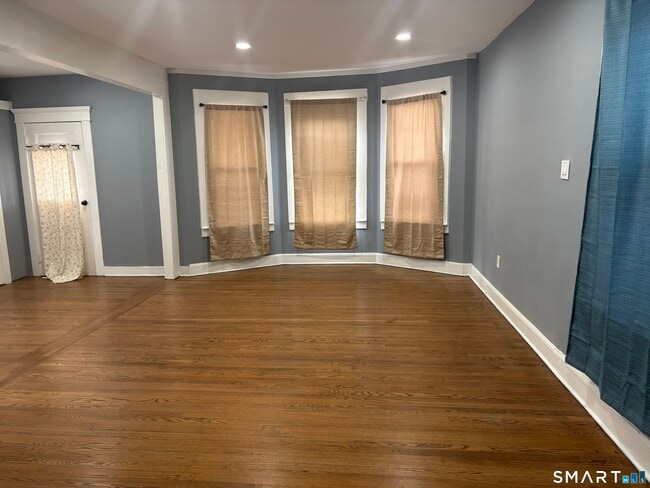 Photo - 181 Fairmont Ave