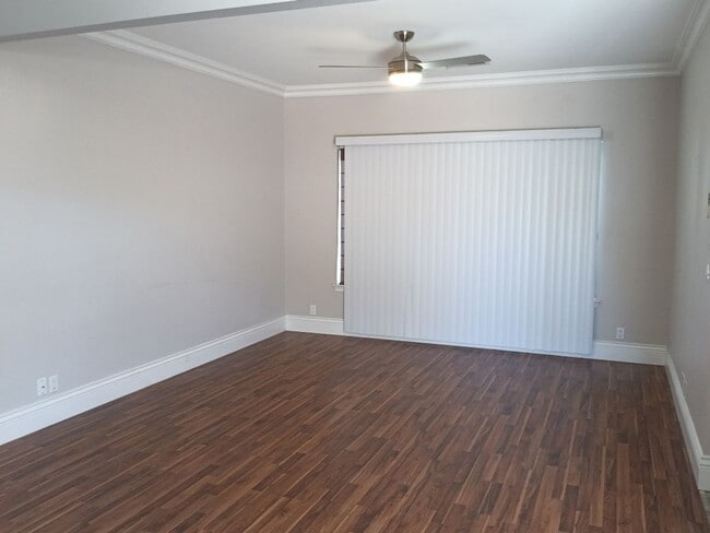 Photo - 3 Bedroom, 2.5 Bathroom Home! Schedule a Showing!