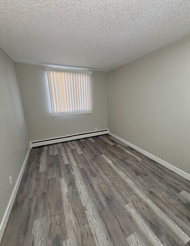 Marmont Springs Apartments