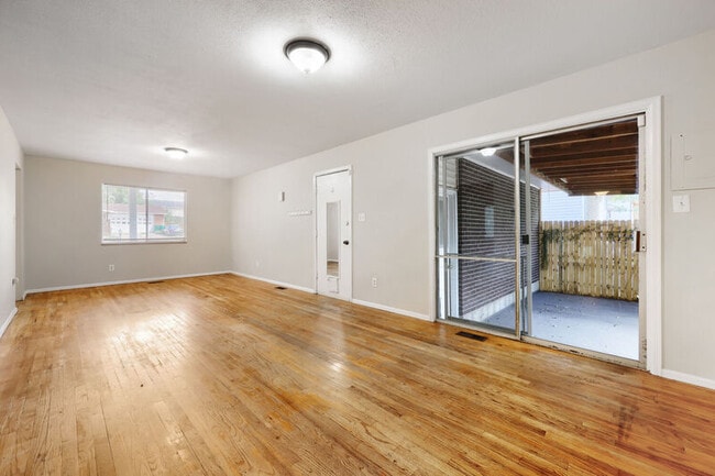 Photo - 53 McBurney Blvd
