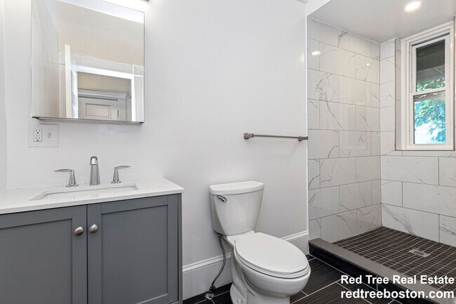 Photo - 46 Brackett St Unidad 2