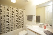2BR, 2BA - Roommate_858 SF