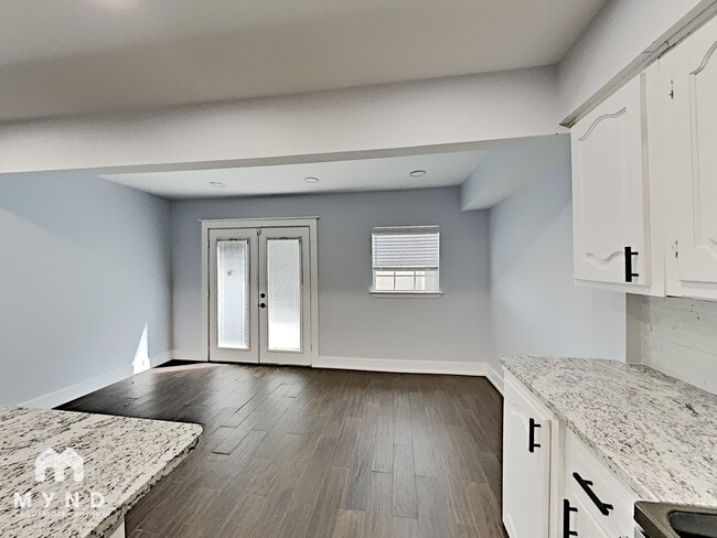 Photo - 318 Arborview Dr