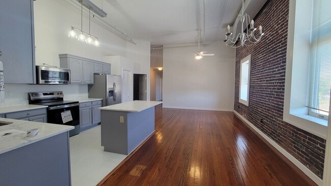 Photo - 121 W Jackson Ave Unit Suite 202