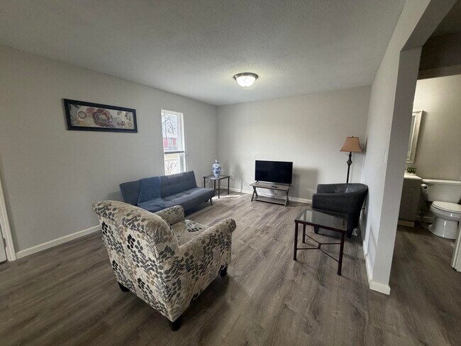 Photo - 202 Wheaton Ct