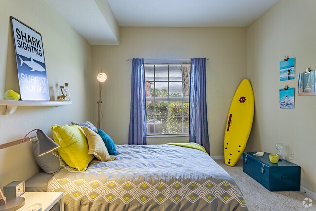 2BD, 2BA - 1092 SF