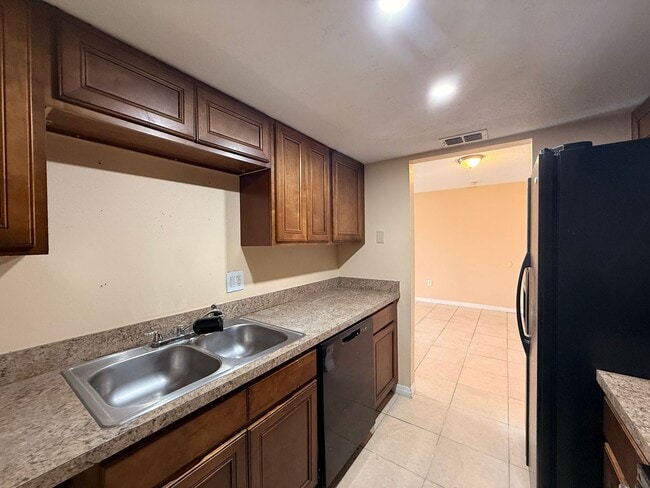 Photo - 2/2 Condo with Lake Views