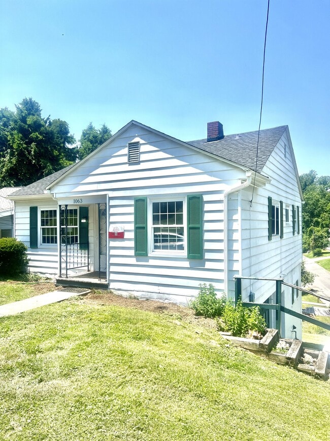 Photo - 1063 Charles Ave