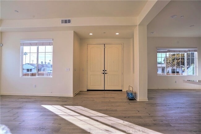 Photo - 22117 Normandie Ave