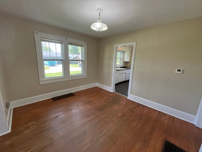 Photo - 1253 S Pendleton Ave