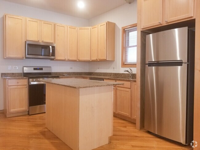 Building Photo - 1321 W Belmont Ave Unit 1 Rental