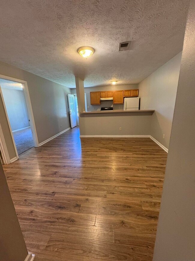 Building Photo - 201 Joey Way Unit B