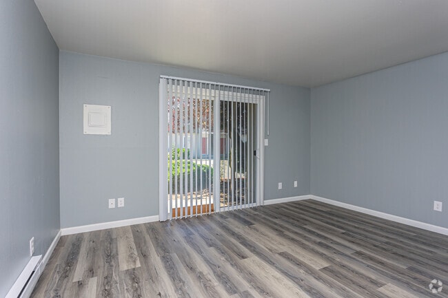 2BR, 1BA - 850SF - Living Room